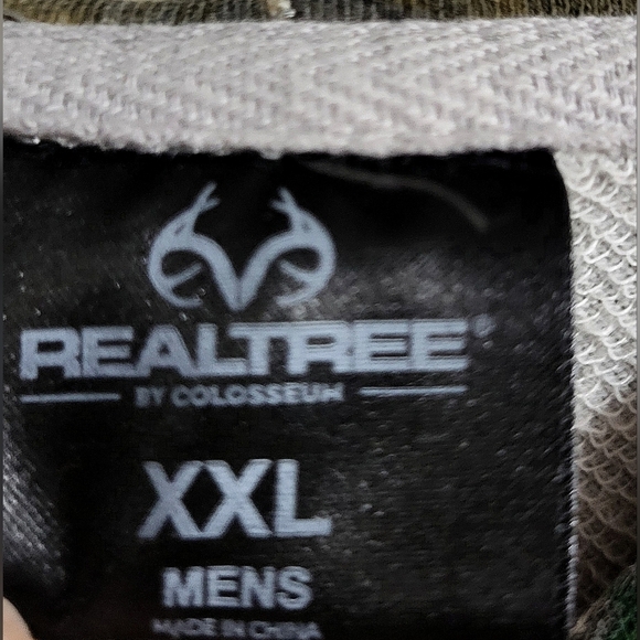 Realtree-Men's Gray and Camouflage Hoodie- Size XXL - Picture 4 of 4